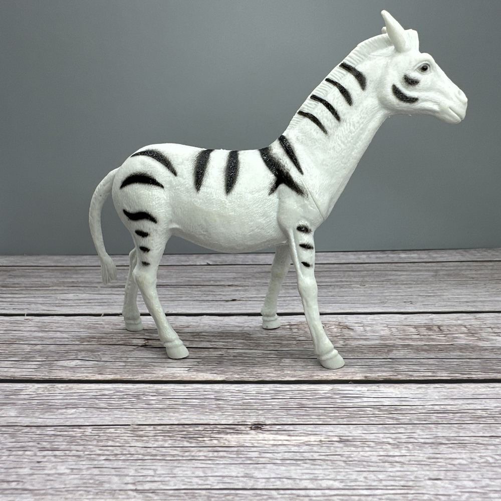 Vintage Greenbrier International Safari Zoo Animal Plastic Zebra